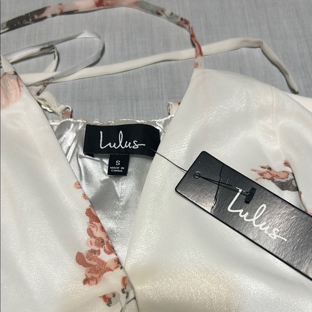 NWT. Lulus Florals Sleeveless Maxi Dress - Picture 9 of 9